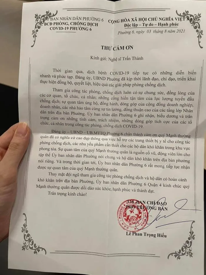 Vợ chồng Trấn Thành - Hari Won thì chọn cách âm thầm làm từ thiện