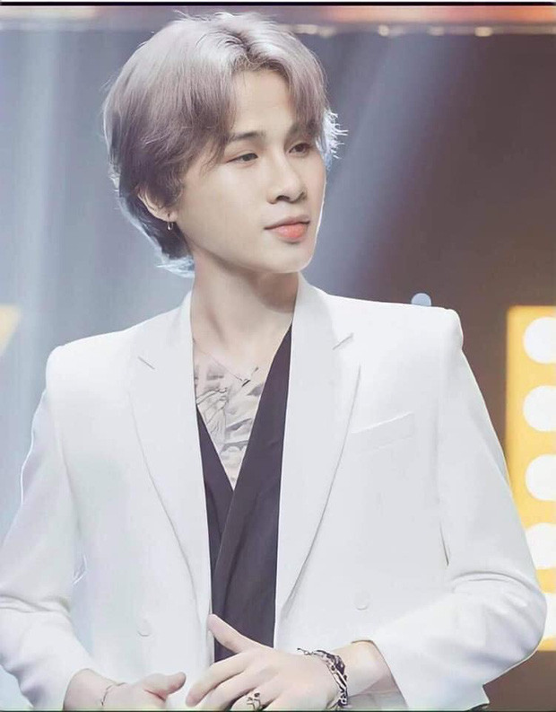 Nam ca sĩ Jack là cái tên đang hứng chịu nhiều chỉ trích từ dư luận vì loạt bê bối tình ái