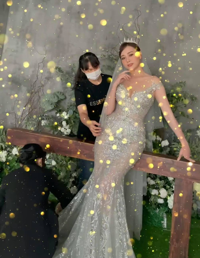 Là nữ chính trong 'Hương vị tình thân', Phương Oanh hiện là cái tên gây chú ý với khán giả. 