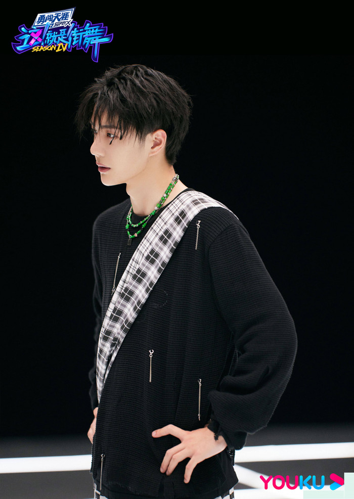 Diện mạo mới của 4 đội trưởng Street Dance of China 4: Vương Nhất Bác hóa 'ngổ ngáo boy' Ảnh 12