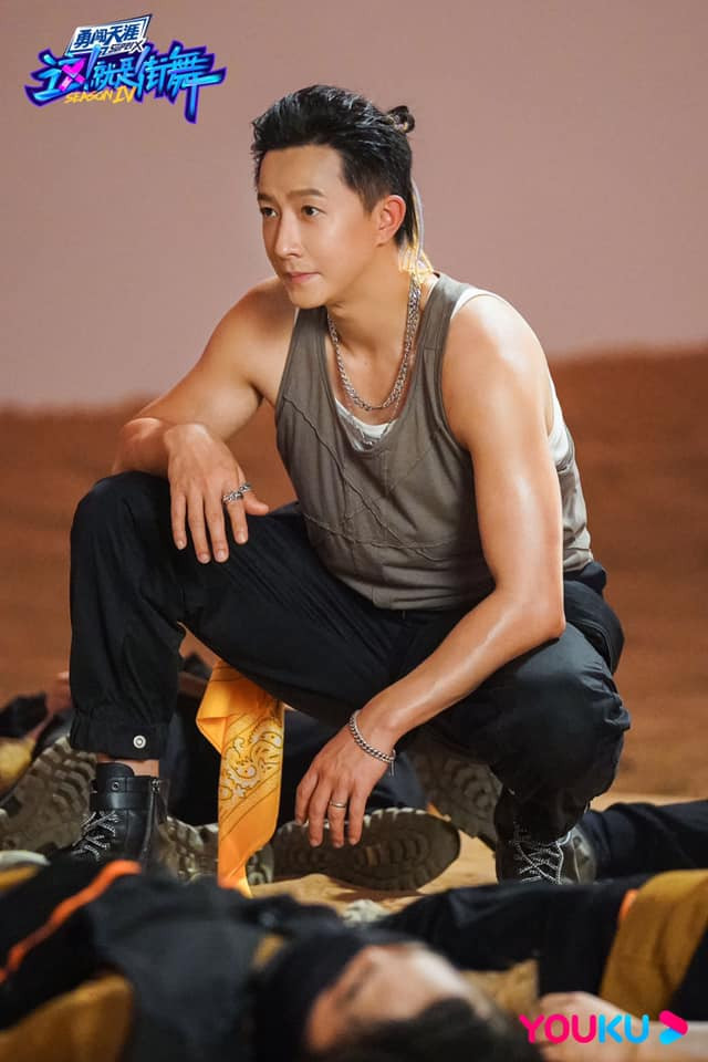 Diện mạo mới của 4 đội trưởng Street Dance of China 4: Vương Nhất Bác hóa 'ngổ ngáo boy' Ảnh 5