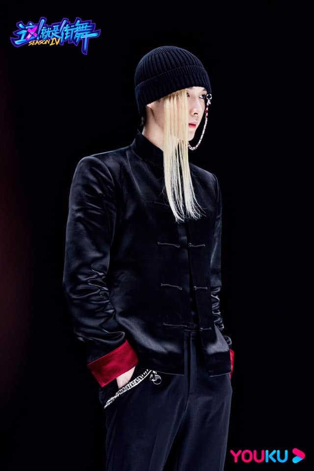 Diện mạo mới của 4 đội trưởng Street Dance of China 4: Vương Nhất Bác hóa 'ngổ ngáo boy' Ảnh 16