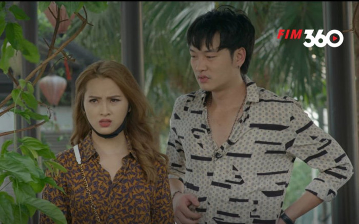 Tập 18 'Mặt nạ hạnh phúc': Huyền Trang Mù Tạt sốc khi chứng kiến mẹ ngoại tình với lái xe của bố Ảnh 2