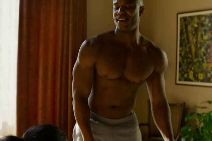 Ngắm body nóng bỏng của người đàn ông quyến rũ nhất thế giới trong phim mới từ đạo diễn Denzel Washington Ảnh 7