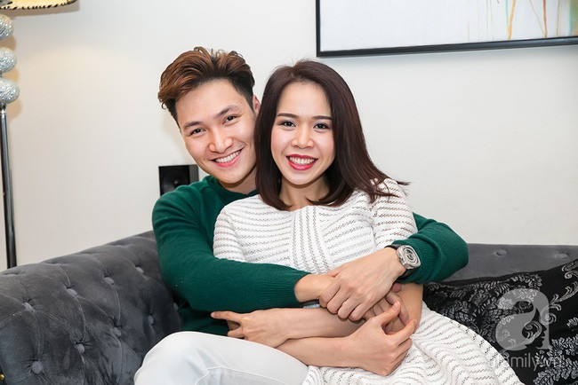 Hành động bảo vệ bà xã của Mạnh Trường khiến netizen hết lời khen ngợi.