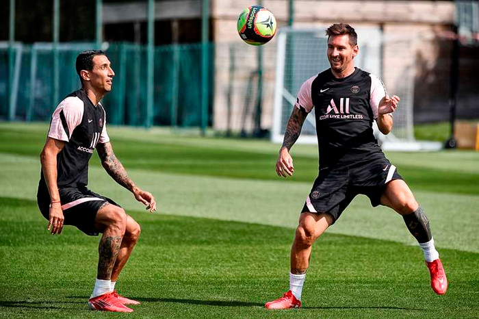 Messi và Ramos ôm nhau thắm thiết trong buổi tập của PSG Ảnh 10