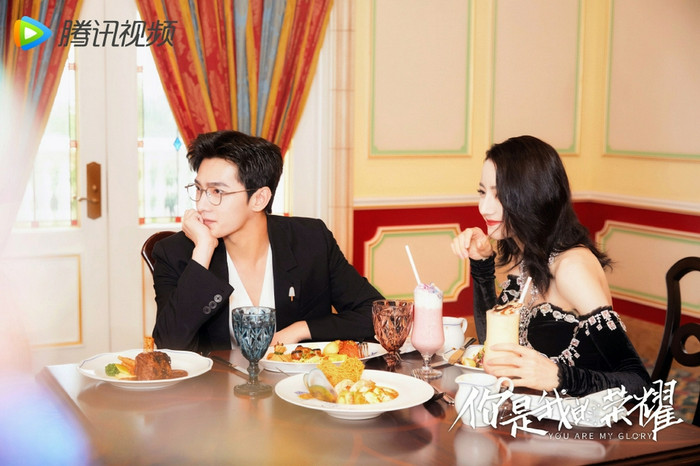 Fan hi vọng cả hai sẽ thực sự trở thành một đôi.