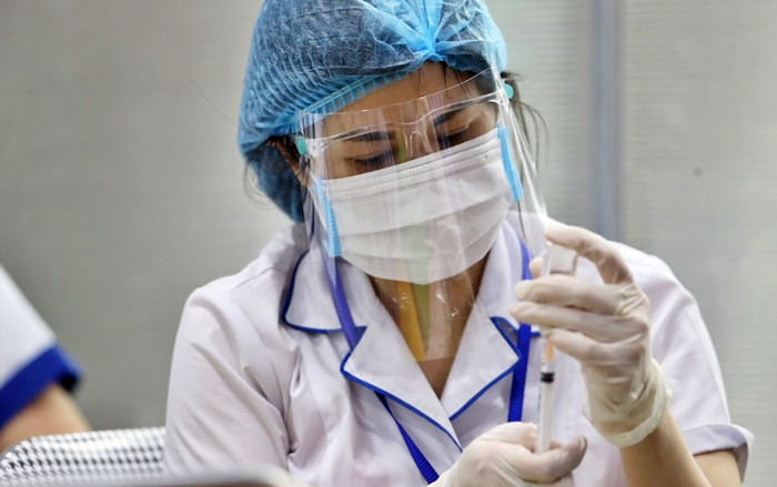 Gần 200 người phải cách ly sau khi nữ nhân viên ngân hàng dương tính với SARS-CoV-2 Ảnh 2