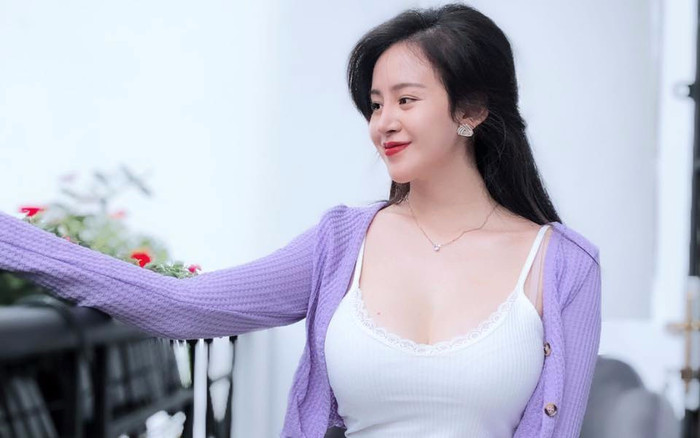 Bà Tưng bỗng dưng nhận được 'job đi tiệc', hành động này của cô nàng đã khiến dân tình bất ngờ Ảnh 2