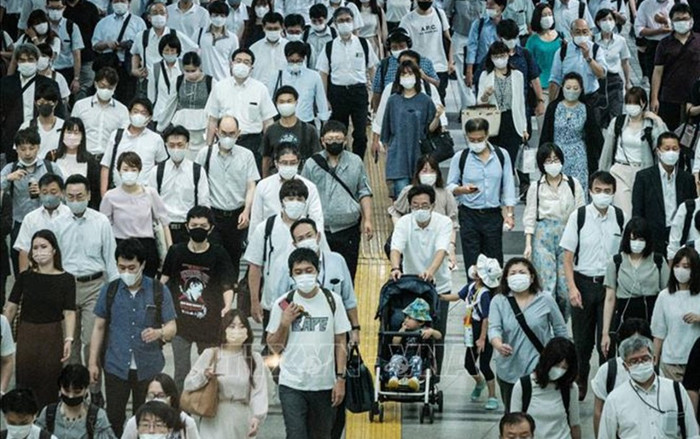 Nhật Bản lần đầu ghi nhận trên 20.000 ca mắc mới một ngày Ảnh 2