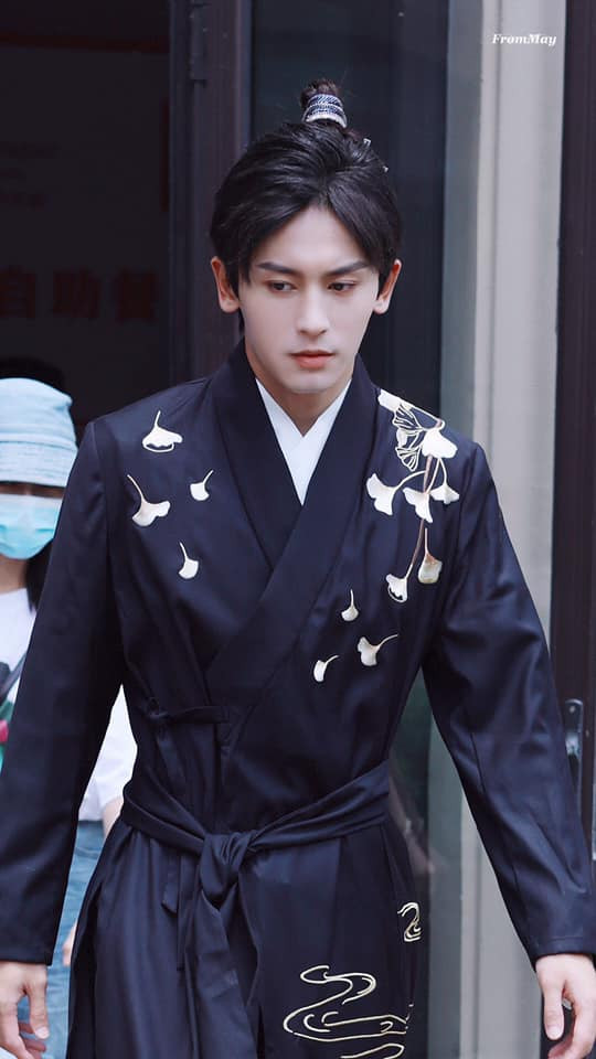 Sự nghiệp thăng trầm của Trương Triết Hạn trước scandal: Vất vả 10 năm, chưa lên đỉnh lưu đã ngã ngựa Ảnh 3