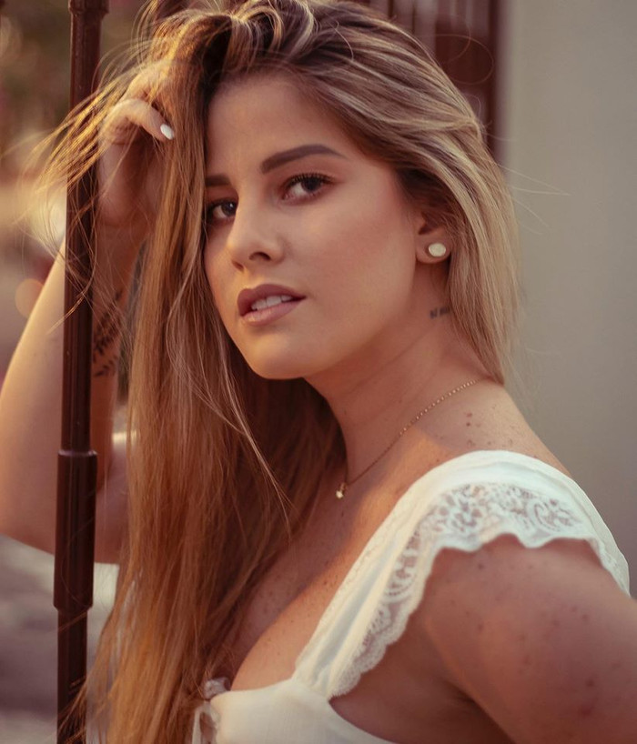 Nữ ca sĩ Ecuador đạo nhái bìa album của BTS: khẳng định 'không biết đến sản phẩm của nhóm' Ảnh 7