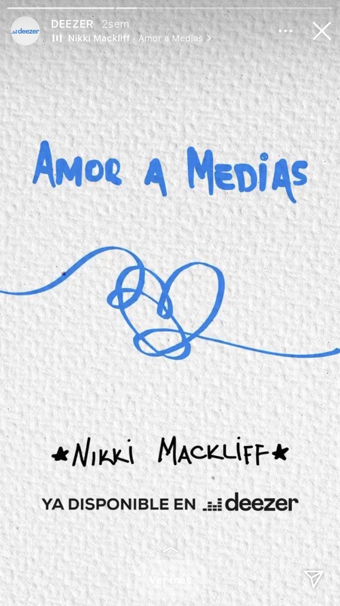 Ảnh bìa ca khúc Amor A Medias của giọng ca Ecuador. 