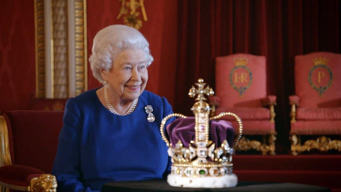 Bí ẩn tủ đồ Hoàng gia: 10 sự thật về vương miện của Nữ hoàng Elizabeth II Ảnh 1