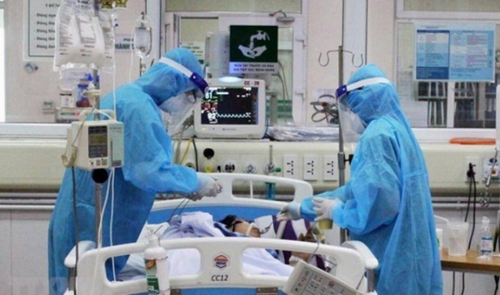 Người dân cần liên hệ đến cơ sở y tế để được tư vấn, khám, điều trị kịp thời khi có các biểu hiện không tốt về sức khoẻ. (Ảnh minh hoạ).