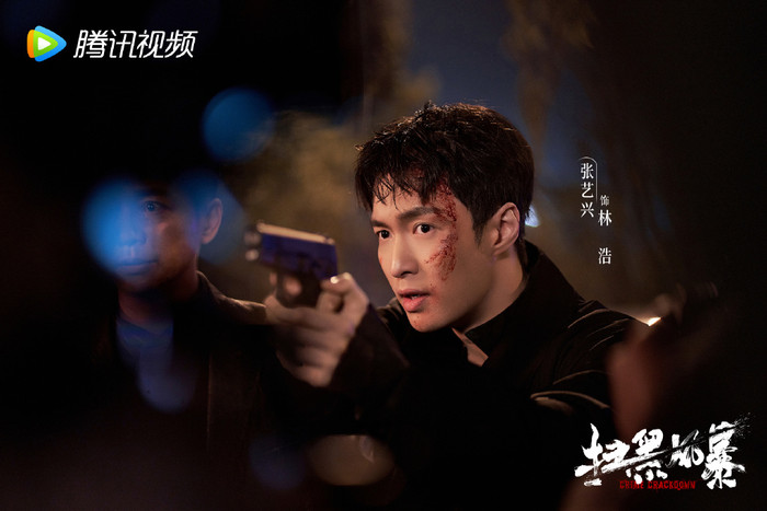 'Tảo hắc phong bạo' của Trương Nghệ Hưng được khen rầm rộ, xứng đáng là bộ phim hot nhất năm Ảnh 11