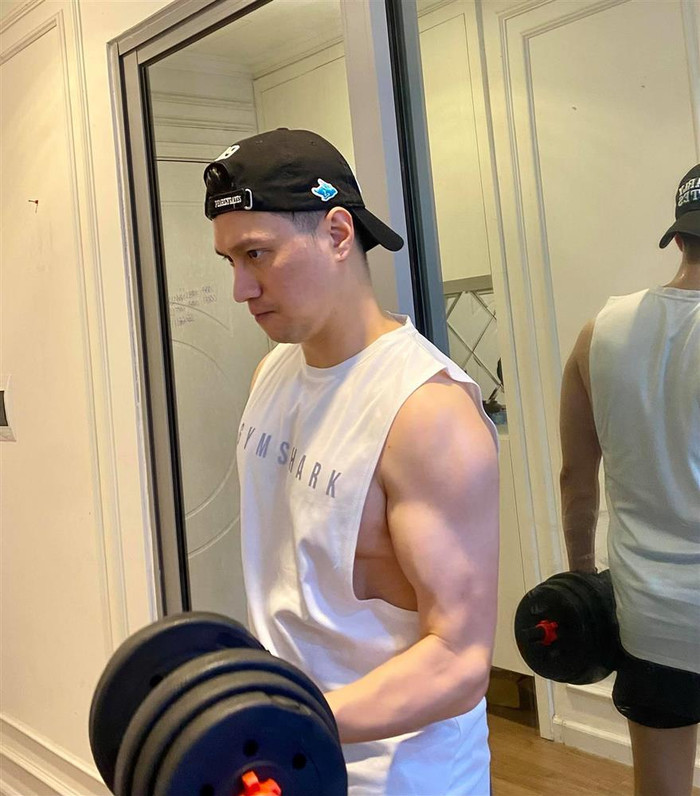 Nhìn Việt Anh là có thể thấy được, nam diễn viên chăm chỉ tập tành đến thế nào. 