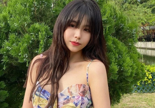 Nhan sắc 'bạn gái tin đồn' của Châu Tinh Trì