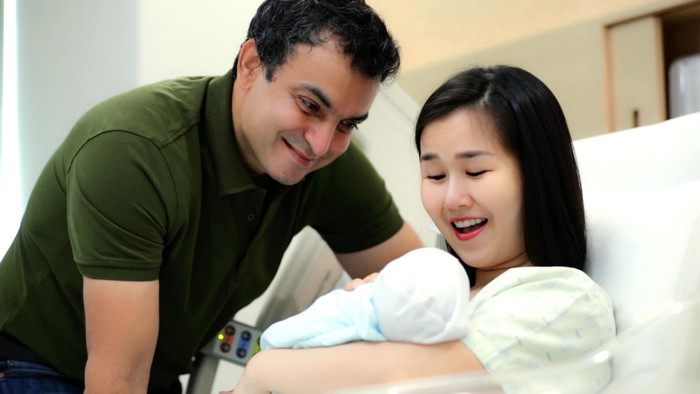 Có thể thấy thời điểm mới sinh con, gương mặt của Võ Hạ Trâm trông vẫn còn bầu bĩnh. 