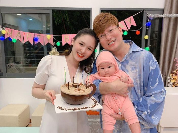 Nhan sắc xinh đẹp của bà xã Sỹ Luân, được chồng hết lòng yêu thương dù mẹ chưa chấp thuận sau nhiều năm Ảnh 5