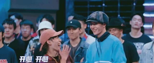 Vương Nhất Bác bất ngờ có thêm anh em tốt ngoài Bouboo vì lí do này Ảnh 12