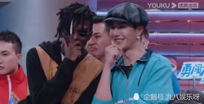 Vương Nhất Bác bất ngờ có thêm anh em tốt ngoài Bouboo vì lí do này Ảnh 4