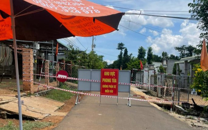 Nam thanh niên trốn nhà đi chơi ma túy nhiều ngày, khi về test nhanh dương tính với COVID-19 Ảnh 2