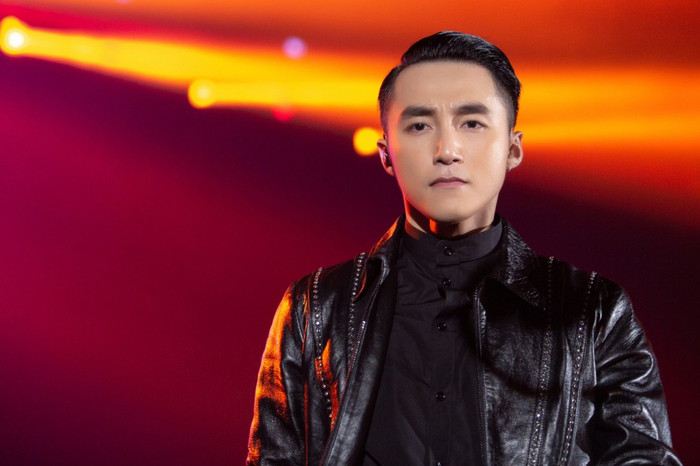Sơn Tùng.