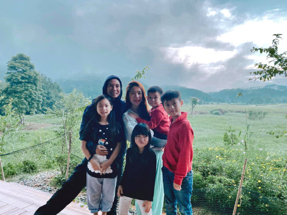 Bốn nhóc tì nay đều đã lớn.