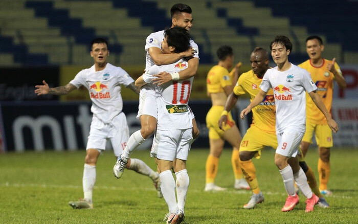 V.League 2021: Hơn 1000 tỷ điêu đứng vì VPF và VFF? Ảnh 2