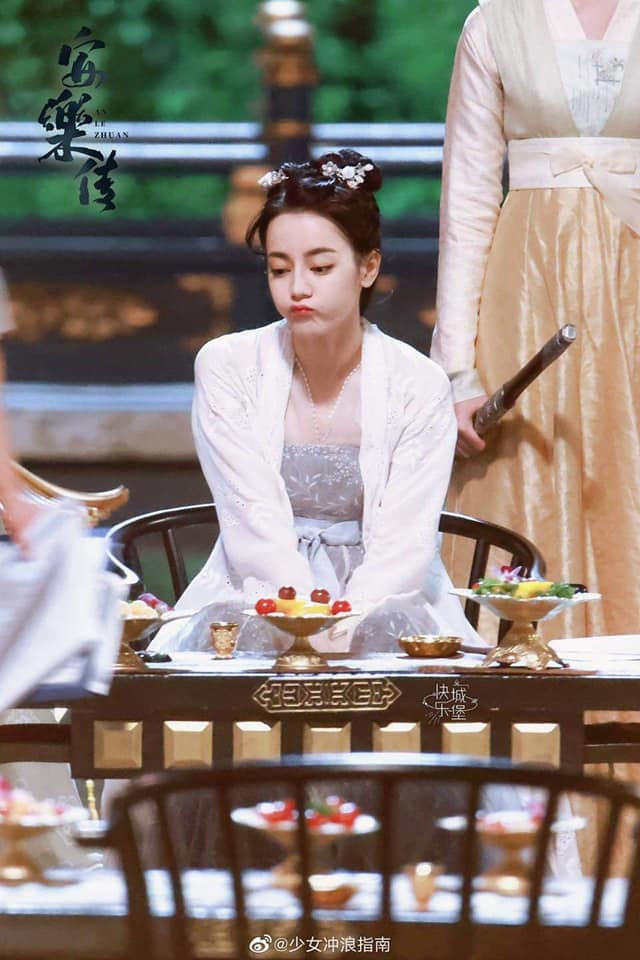 Cung Tuấn đã làm gì nên tội mà Nhiệt Ba 'chu môi trề má' ở hậu trường 'An lạc truyện' thế này? Ảnh 3