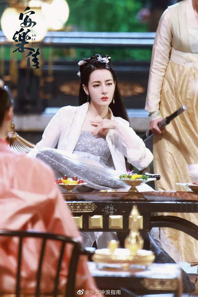 Cung Tuấn đã làm gì nên tội mà Nhiệt Ba 'chu môi trề má' ở hậu trường 'An lạc truyện' thế này? Ảnh 4