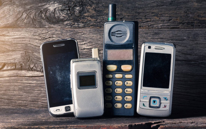 5 điện thoại đồ cổ đáng giá cả gia tài Ảnh 2