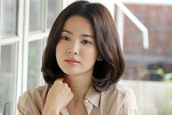 Hành động đặc biệt của Yoo Ah In dành cho Song Hye Kyo lọt top 1 Naver Ảnh 1