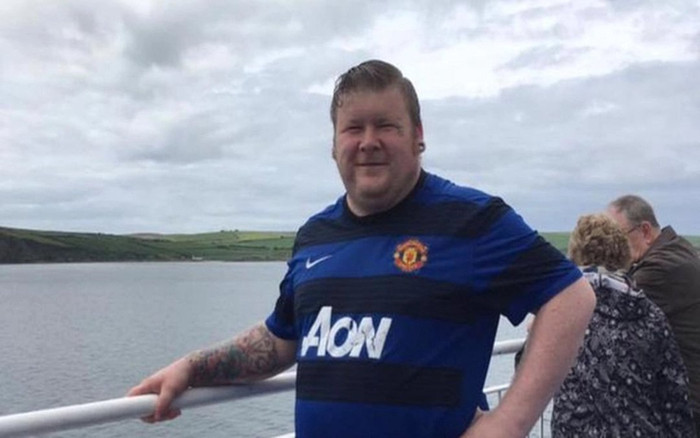 Mắc ung thư chỉ còn sống được 5 tháng, Fan MU nhận món quà ý nghĩa từ HLV Solskjaer Ảnh 2