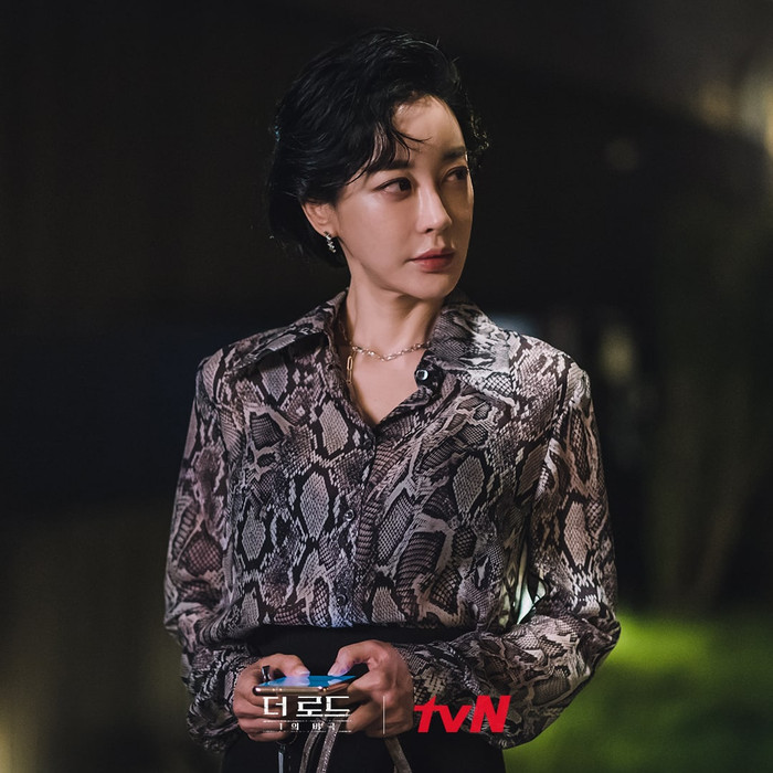 Cô đã xả lọ thuốc của con xuống bồn cầu