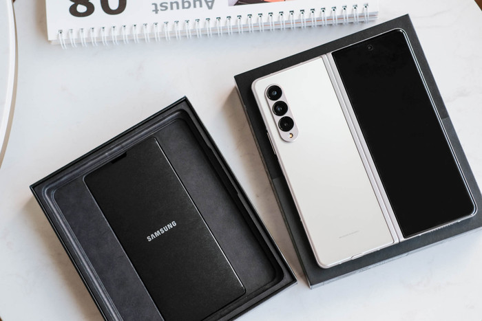 Trên tay Samsung Galaxy Z Fold3 5G và Z Flip3 5G: Ấn tượng từ thiết kế đến cấu hình! Ảnh 2