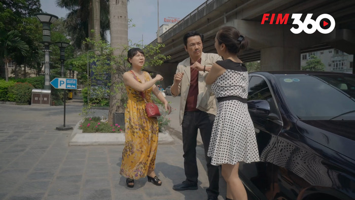 Tập 22 'Mặt nạ hạnh phúc': Huyền Trang Mù Tạt ngày càng nổi loạn, Đình Tú bất lực vì em gái Ảnh 9