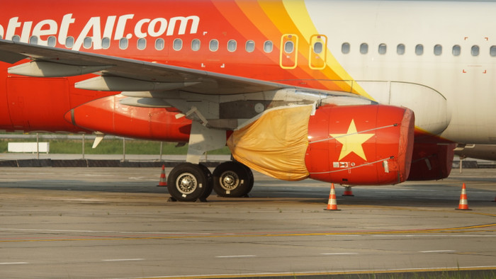 Ảnh: Hàng loạt máy bay 'nằm la liệt' tại sân bay Nội Bài do ảnh hưởng của dịch Covid-19 Ảnh 8