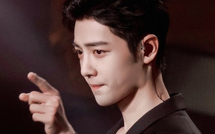 Hot là thế nhưng vì sao Tiêu Chiến vẫn vô duyên với BXH 10 người nổi tiếng nhất Trung Quốc? Ảnh 2