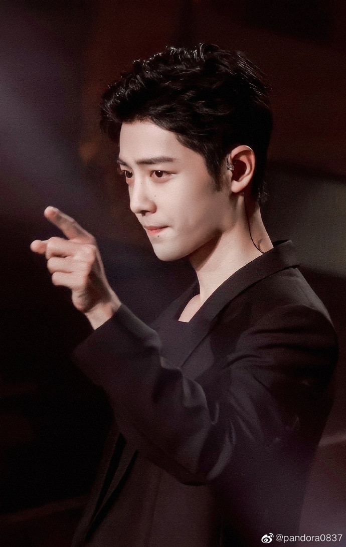 Hot là thế nhưng vì sao Tiêu Chiến vẫn vô duyên với BXH 10 người nổi tiếng nhất Trung Quốc? Ảnh 8