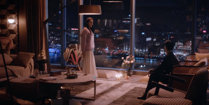 Xung quanh toàn những vật dễ gây cháy nổ.