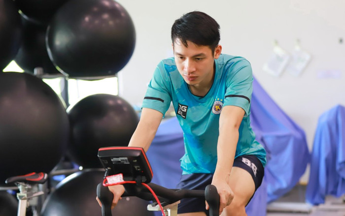 Đỗ Hùng Dũng báo tin vui, hẹn ngày tung hoành trên sân cỏ Ảnh 2