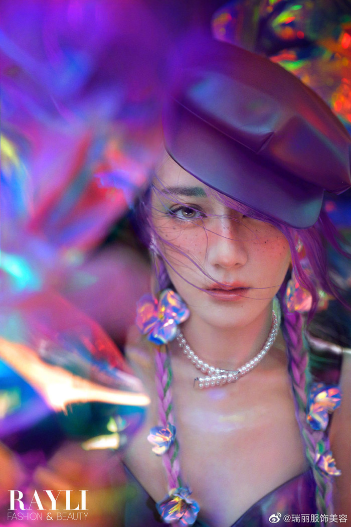 Địch Lệ Nhiệt Ba tự nhận mình là người xấu nhất nhà, bất ngờ dữ vậy? Ảnh 10