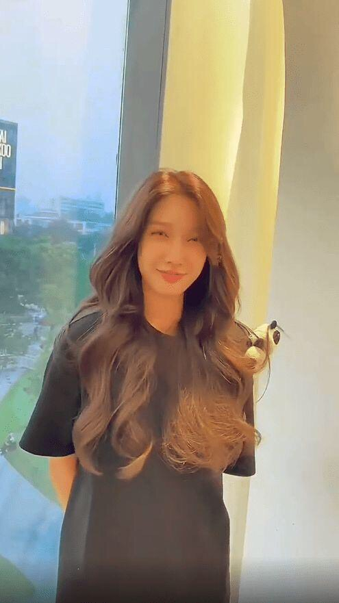 Cư dân mạng để lại bình luận trầm trồ trước nhan sắc của Đô Mỹ Trúc.