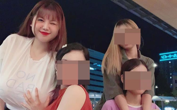 Hotgirl 'ngực khủng' Hải Dương khiến dân tình tranh cãi vì vô tư để bạn 'sờ nắn' khi chụp ảnh Ảnh 2