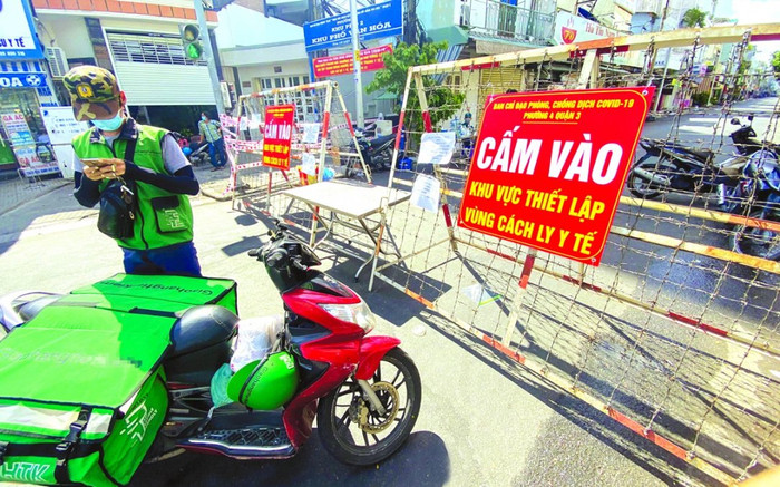 Từ 0h ngày 23/8, dừng hoạt động shipper tại TP. Thủ Đức và 7 quận huyện ở TP. HCM Ảnh 2