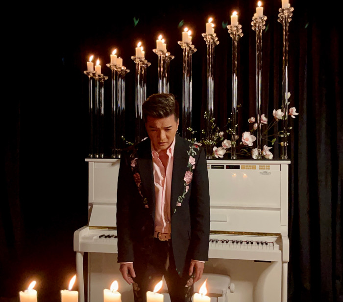 Hé lộ ca khúc khiến Đàm Vĩnh Hưng khóc nửa tiếng đồng hồ trong phòng thu Ảnh 6