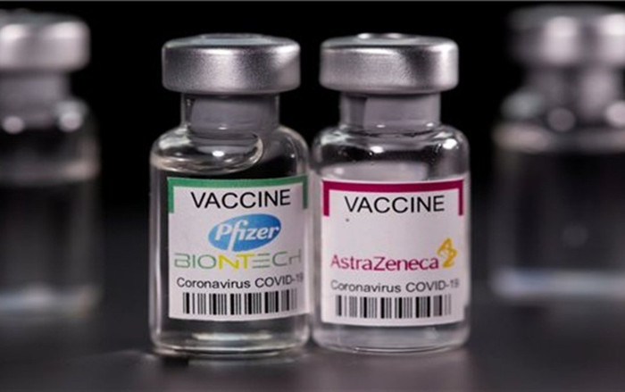 Những nước nào đang tiêm trộn vaccine AstraZeneca và Pfizer? Ảnh 2