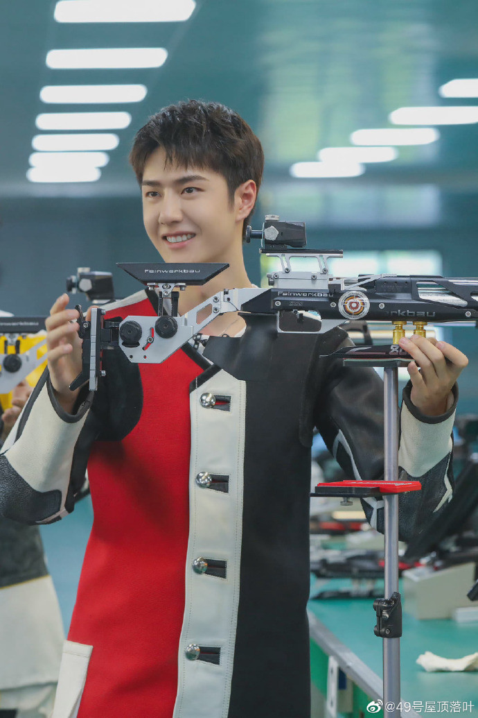 Từ thực tập sinh vô danh, Vương Nhất Bác dùng 10 năm để thay đổi vận mệnh của mình Ảnh 7